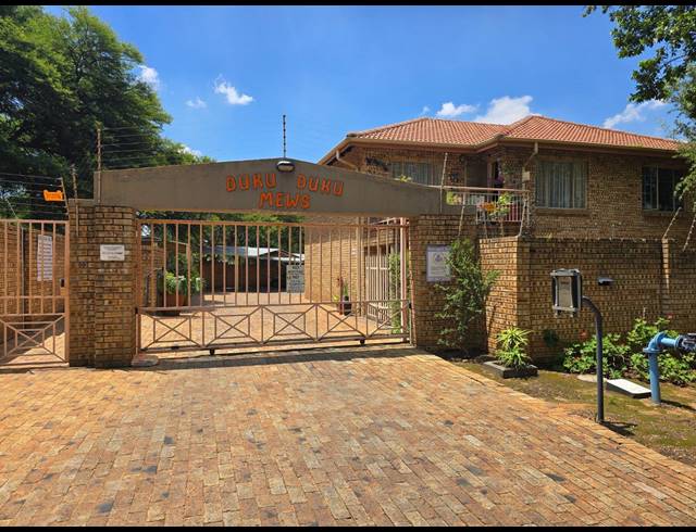 2 BEDROOM TOWNHOUSE FOR SALE IN ELANDSPARK
